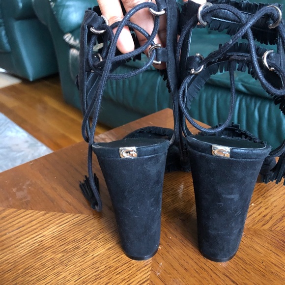 High heels - Picture 4 of 8